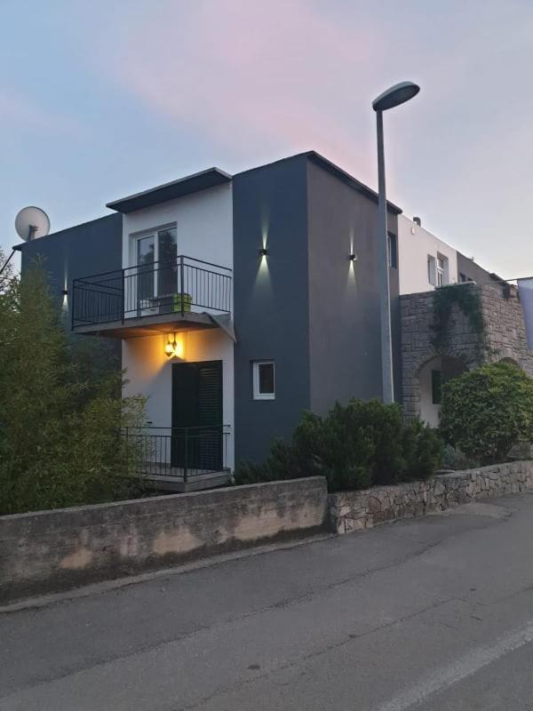 Apartman Pobuk Primosten Exterior photo